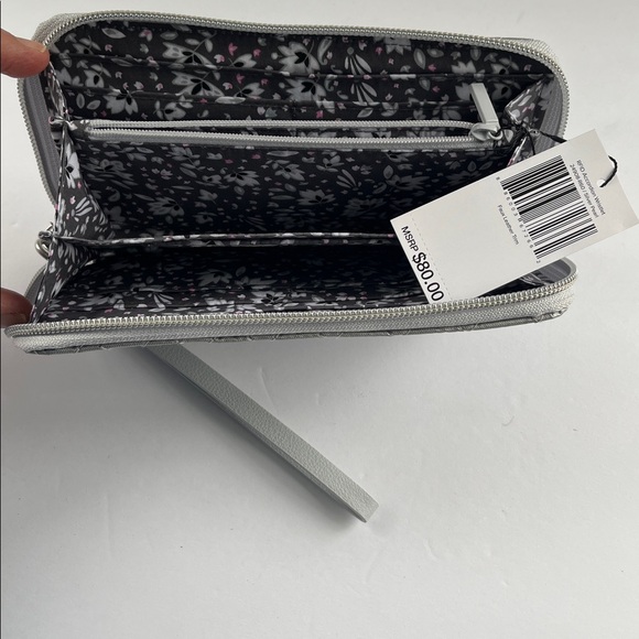 VERA BRADLEY “Silver Pearl” RFID wallet wristlet, NWT….GORGEOUS!! - Picture 3 of 7